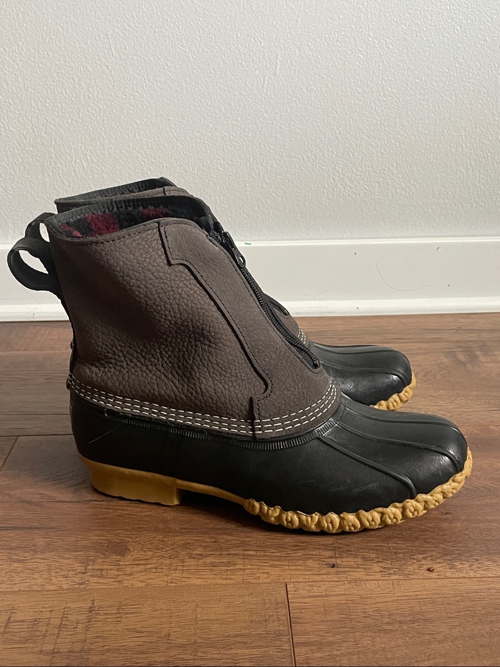 L.L. Bean Bean Boots Men’s 8", Flannel-Lined Insulated  8M